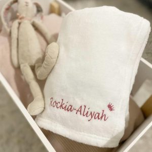 cadeau de naissance plaid bébé blanc